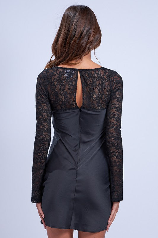 Vestido satin y encaje